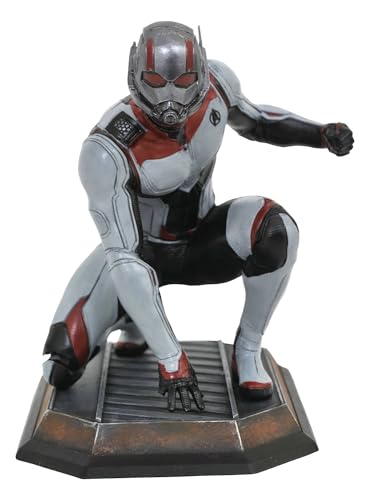 Diamond Select Toys MAY192368 Avengers Quantum Realm Ant-Man PVC Diorama, Various