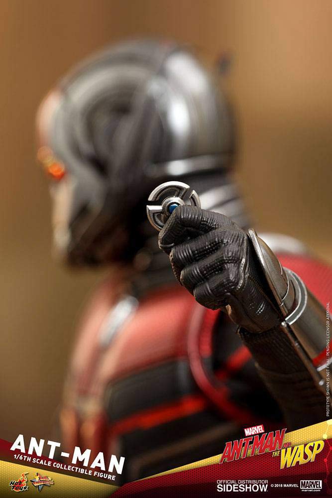 Hot Toys 1:6 Ant-Man - Movie Masterpiece Series