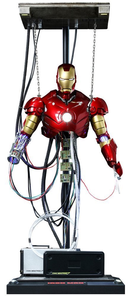 Hot Toys 1:6 Scale Iron Man Mk III Construction Version Diorama