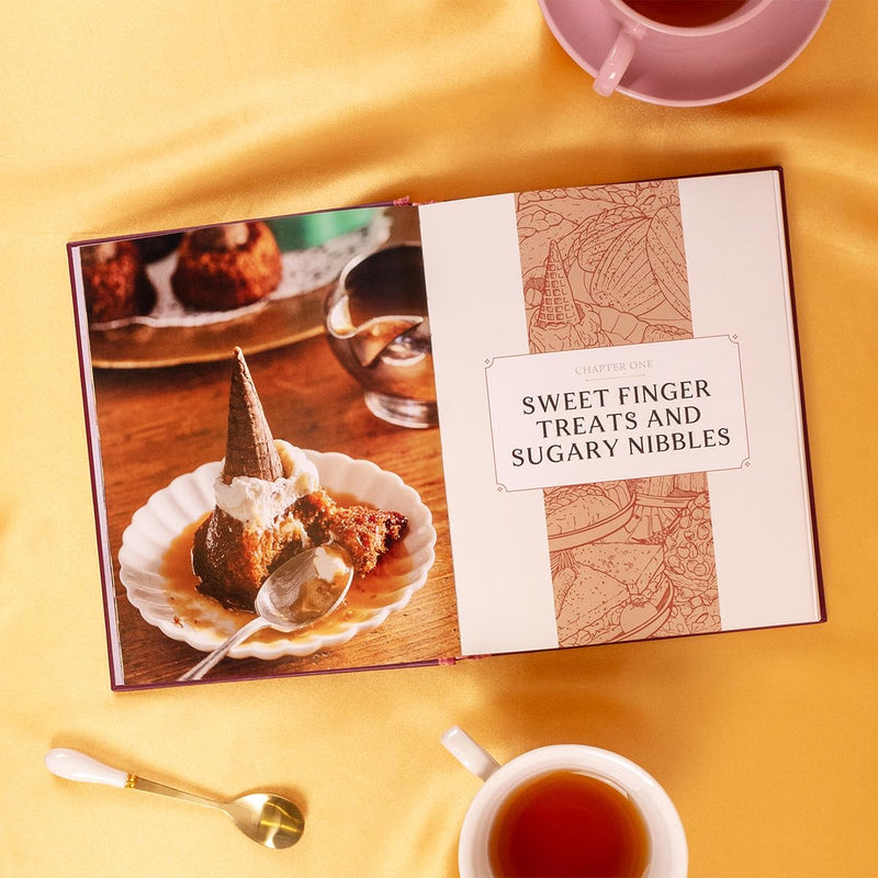 Harry Potter Afternoon Tea Magic: Official Snacks, Sips and Sweets Inspired by the Wizarding World (Official Harry Potter Cookbooks)