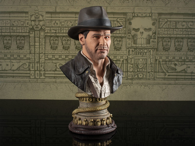 DIAMOND SELECT TOYS - BUST LEGENDS IN 3D INDIANA JONES RAIDERS OF THE LOST ARK